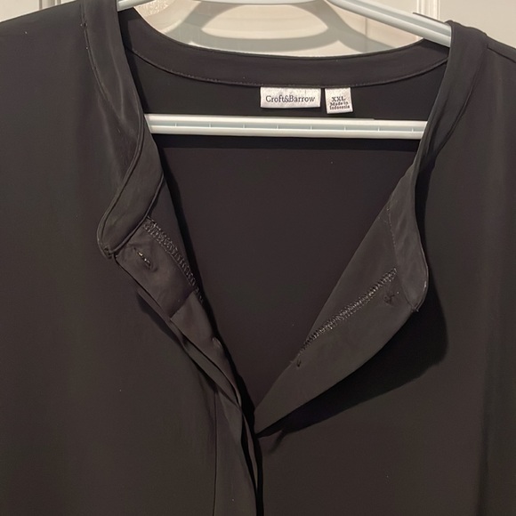 XXL beautiful black button up top - Picture 2 of 6